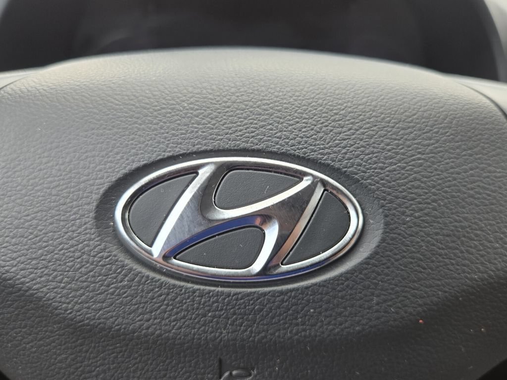 Used 2023 Hyundai Kona SEL FWD image 26