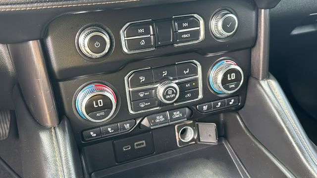 Used 2022 GMC Yukon AT4 w/ Max Trailering Package image 12