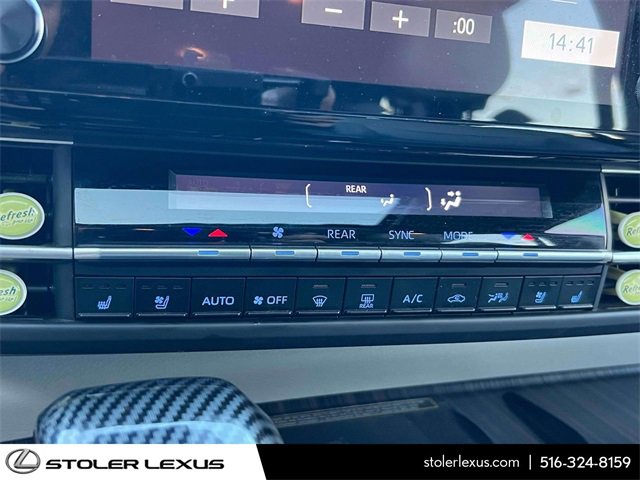 Used 2021 Toyota Sienna Limited image 35