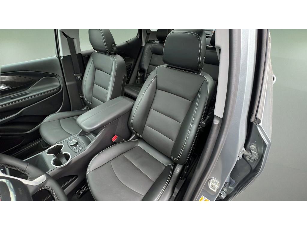 Certified 2024 GMC Terrain SLT w/ Infotainment Package II image 24