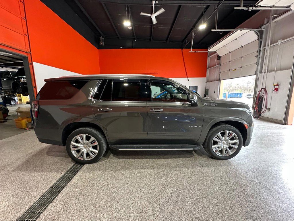 Used 2021 Chevrolet Tahoe High Country AWD/4WD image 2