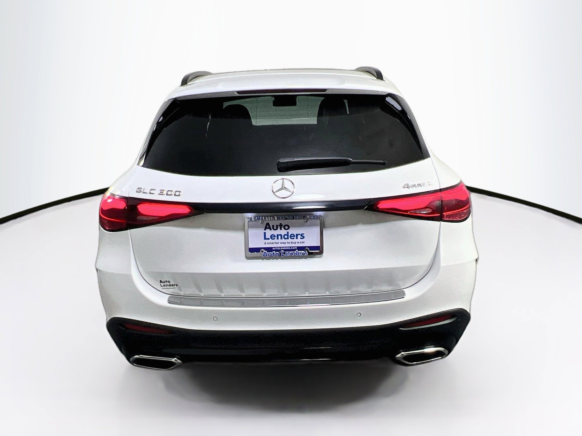 Used 2025 Mercedes-Benz GLC 300 4MATIC image 6