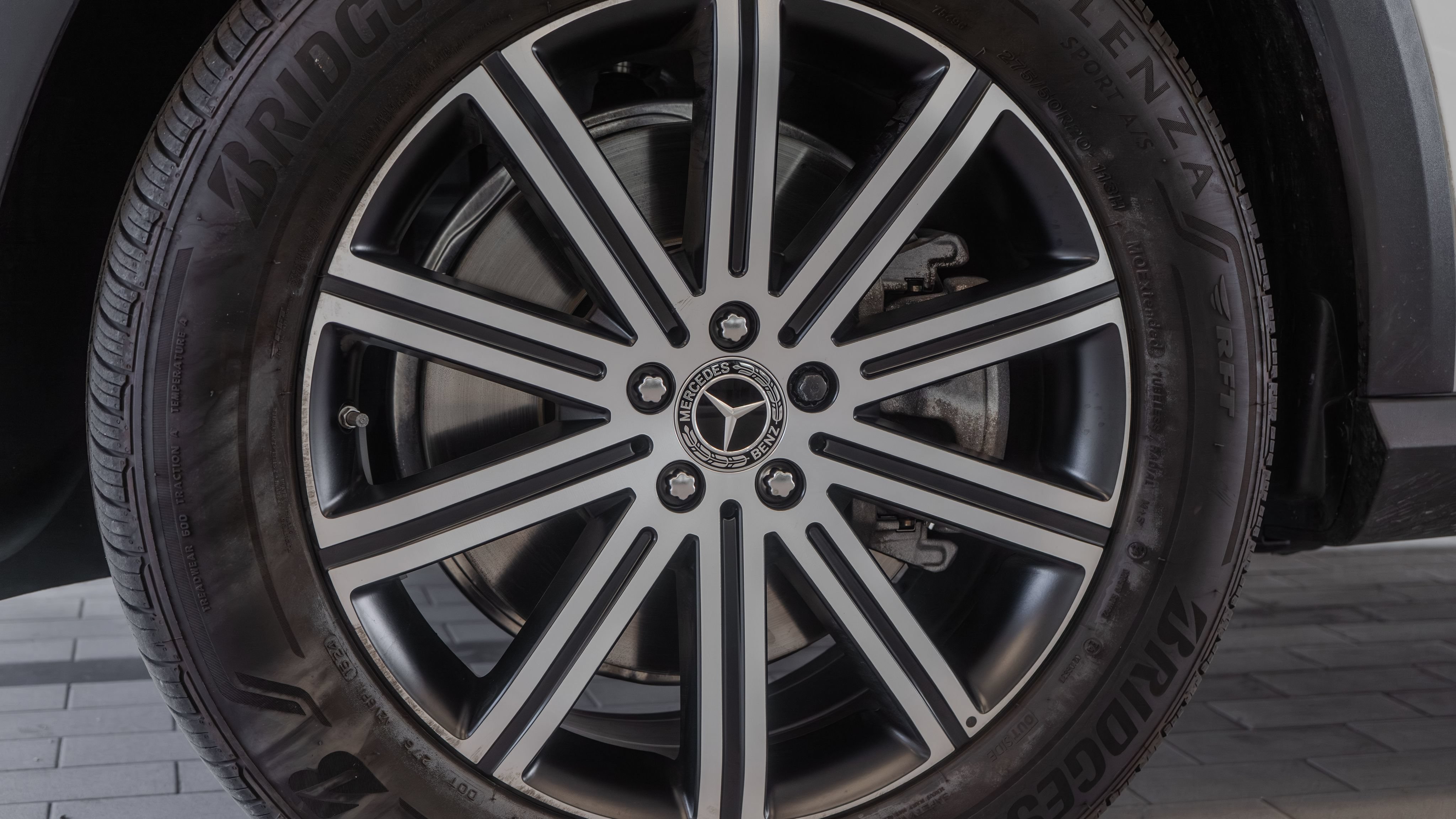 Certified 2025 Mercedes-Benz GLE 450e 4MATIC w/ Driver Assistance Package image 32