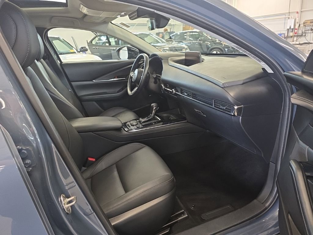 Used 2021 MAZDA CX-30 AWD 2.5 Turbo S image 21