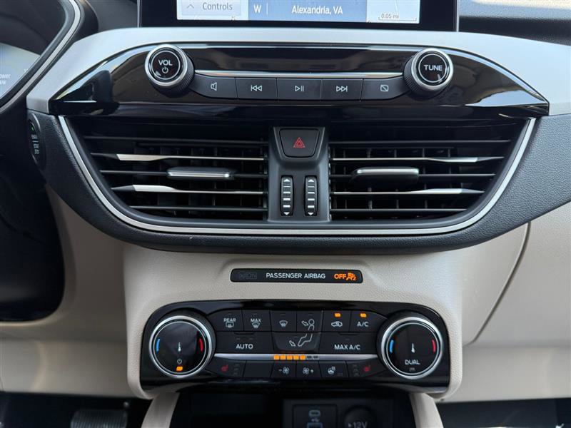 Used 2022 Ford Escape SEL w/ Technology Package image 20