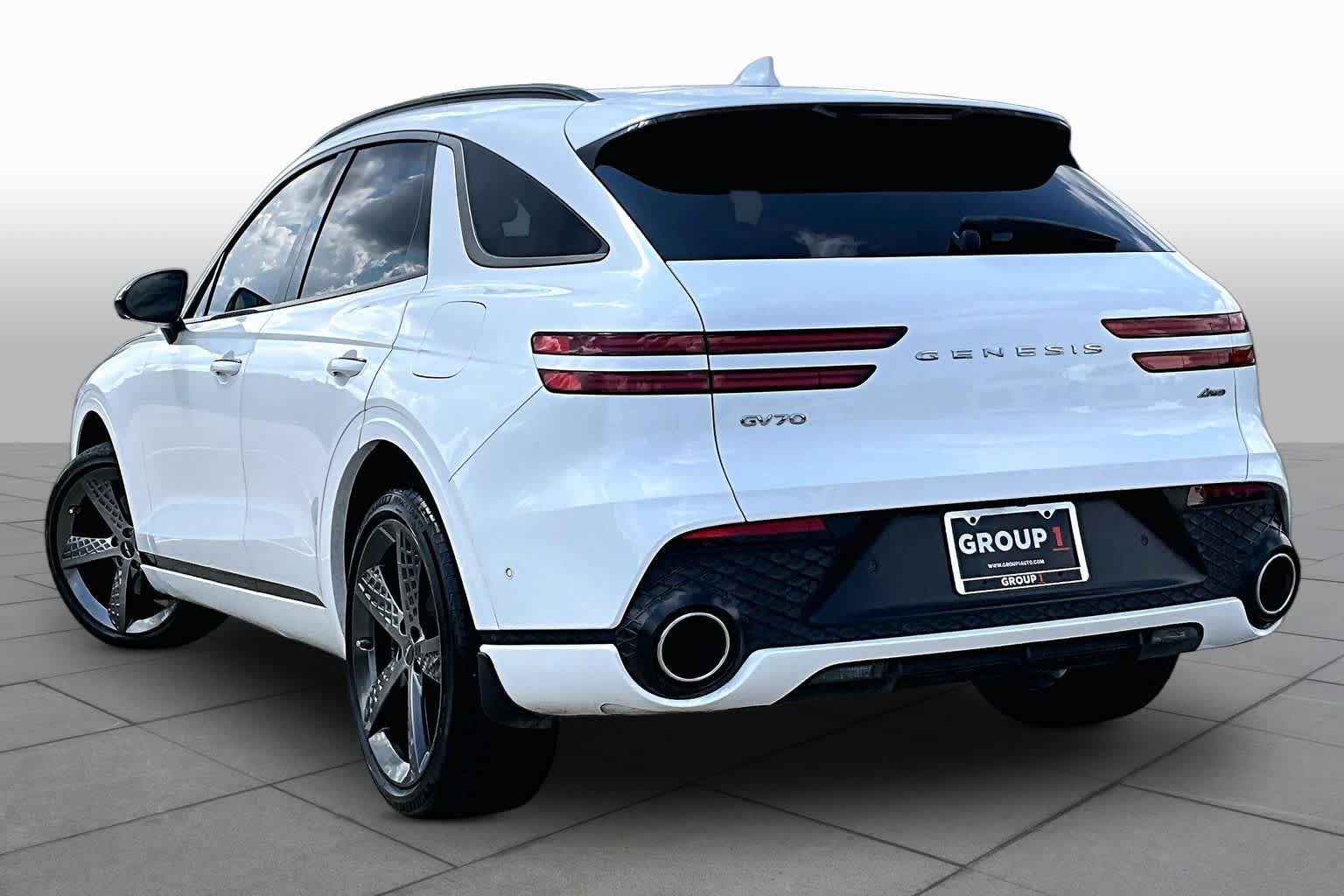 Used 2023 Genesis GV70 2.5T w/ Sport Prestige Package AWD/4WD image 12