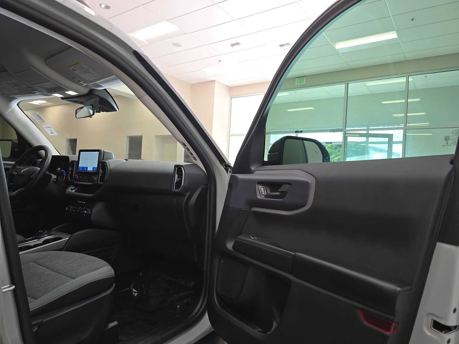 Used 2021 Ford Bronco Sport Big Bend w/ Big Bend Package (96B) AWD/4WD image 28