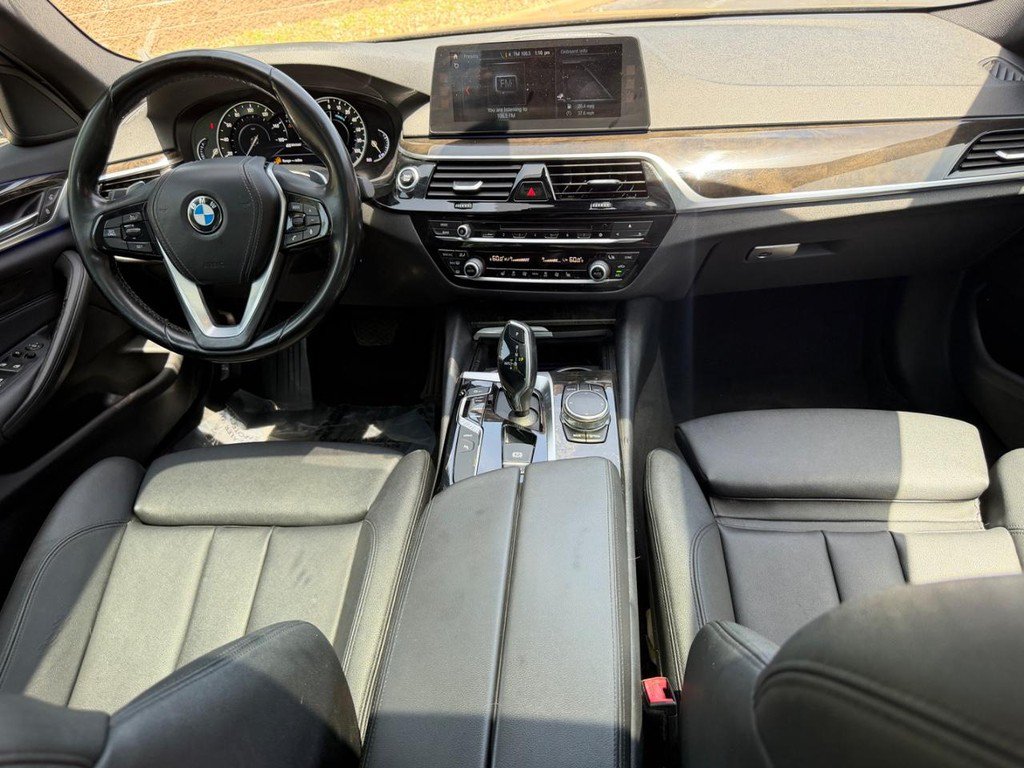 Used 2018 BMW 530e xDrive AWD/4WD image 11