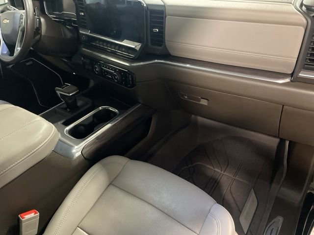 Used 2023 Chevrolet Silverado 1500 LTZ w/ LTZ Premium Package image 52