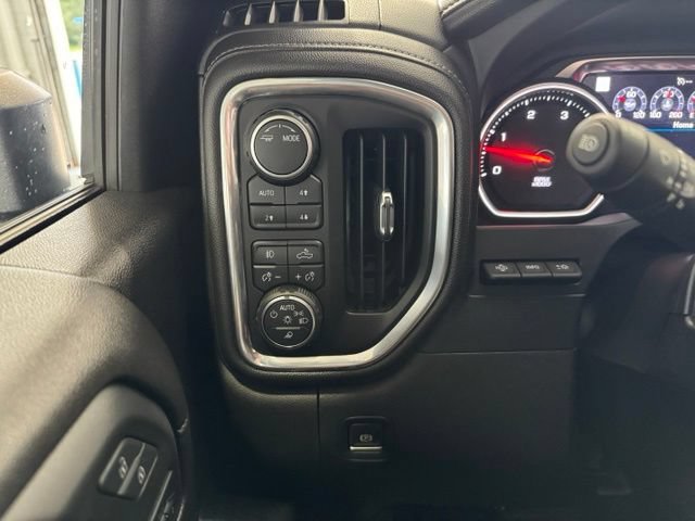 Used 2022 Chevrolet Silverado 3500 LTZ w/ LTZ Plus Package AWD/4WD image 18