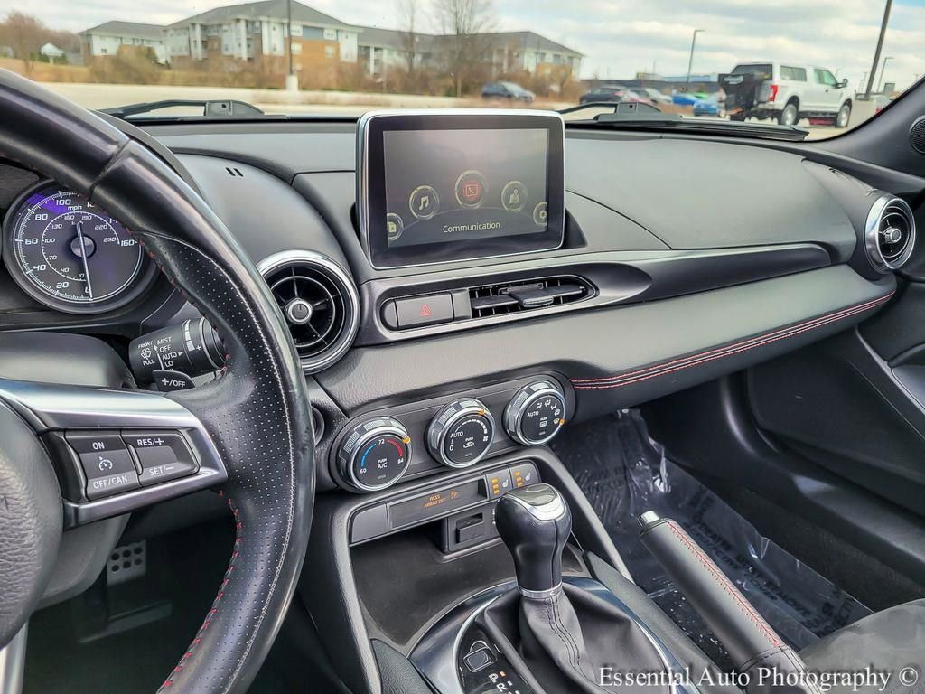 Used 2018 FIAT 124 Spider Abarth w/ Convenience Group image 20