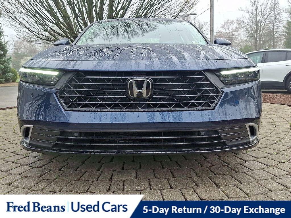 Used 2024 Honda Accord Touring image 2