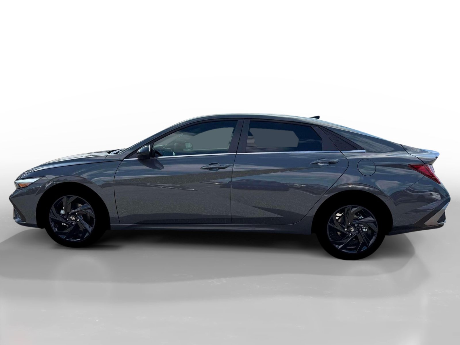 New 2026 Hyundai Elantra SEL Sport Premium FWD image 3
