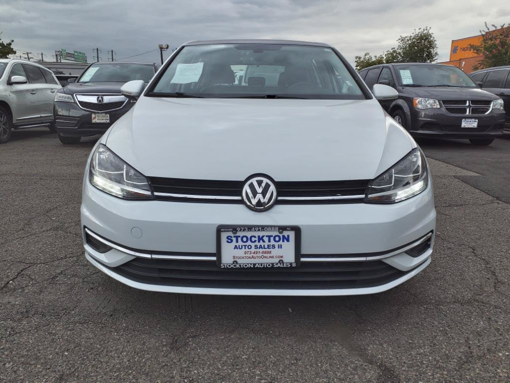 Used 2021 Volkswagen Golf 4-Door FWD image 2