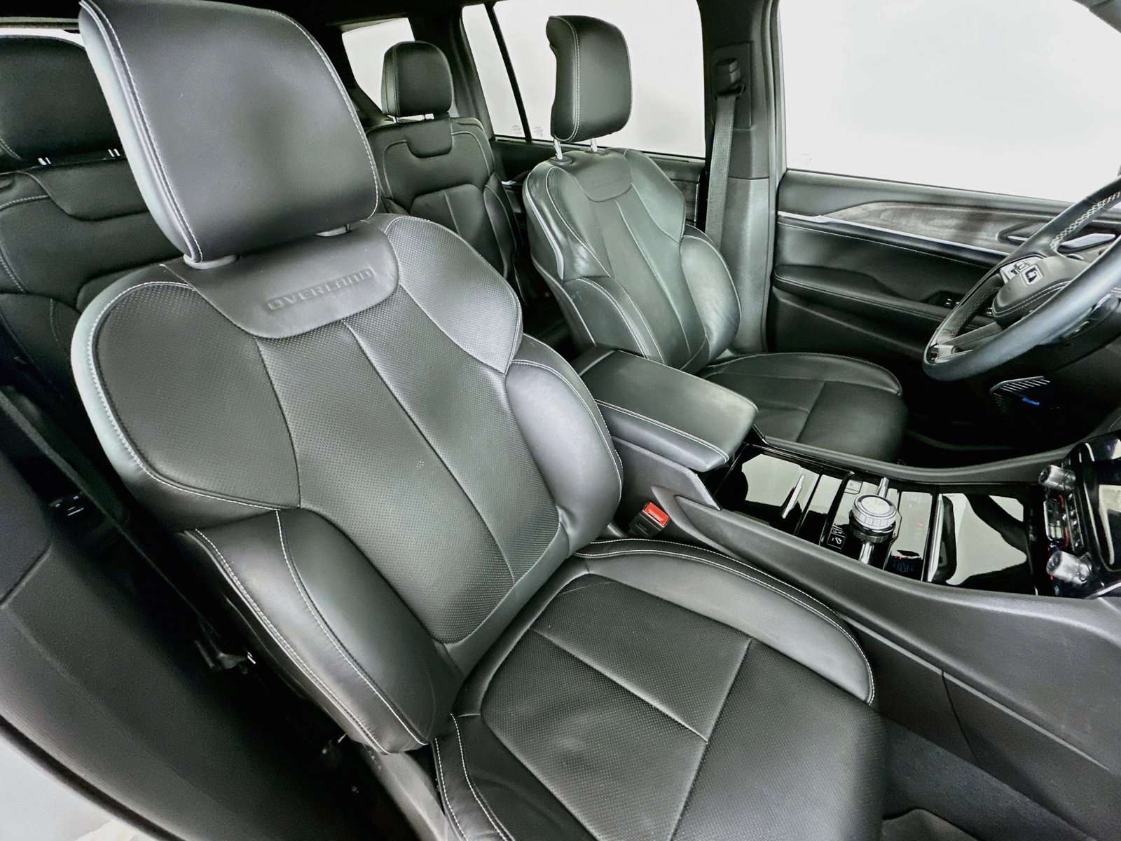 Used 2023 Jeep Grand Cherokee L Overland w/ Advanced Protech Group III AWD/4WD image 43