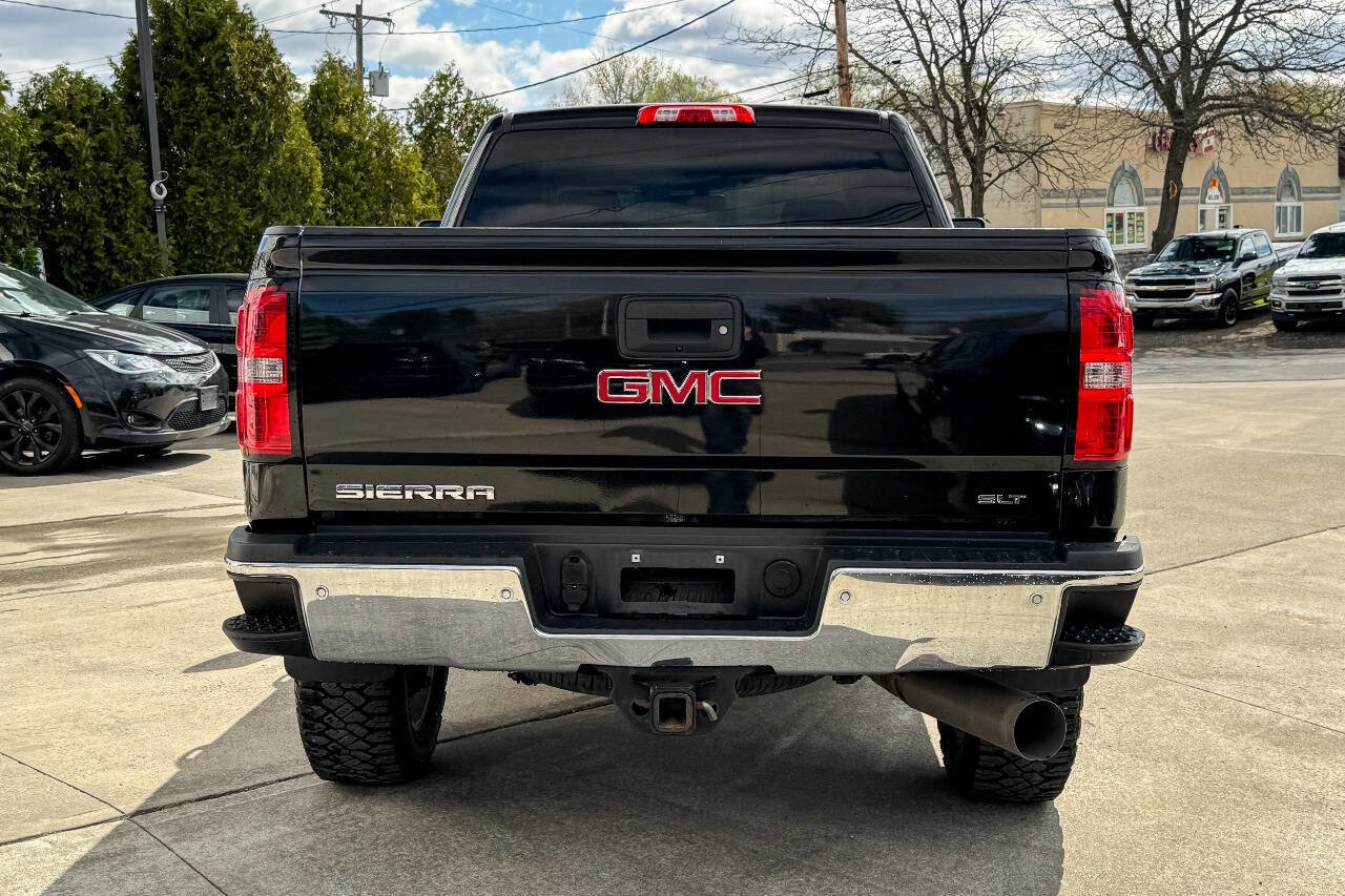 Used 2019 GMC Sierra 2500 SLT w/ Duramax Plus Package AWD/4WD image 4