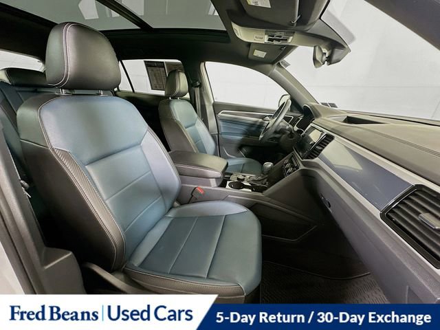 Used 2022 Volkswagen Atlas Cross Sport SEL R-Line image 29
