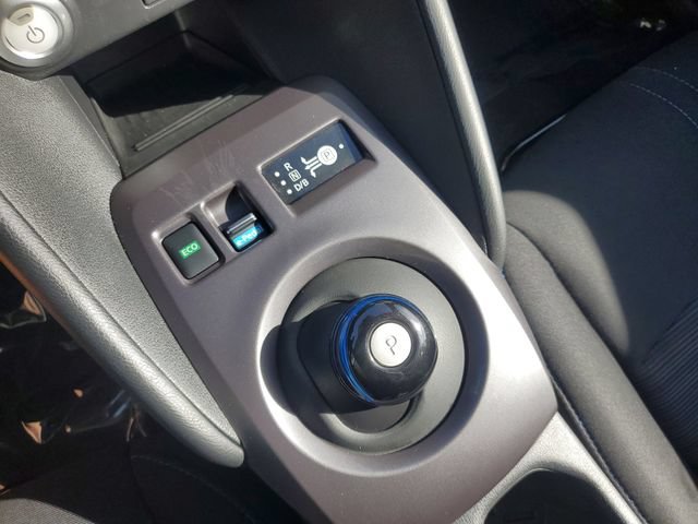 Certified 2025 Nissan Leaf S FWD image 22