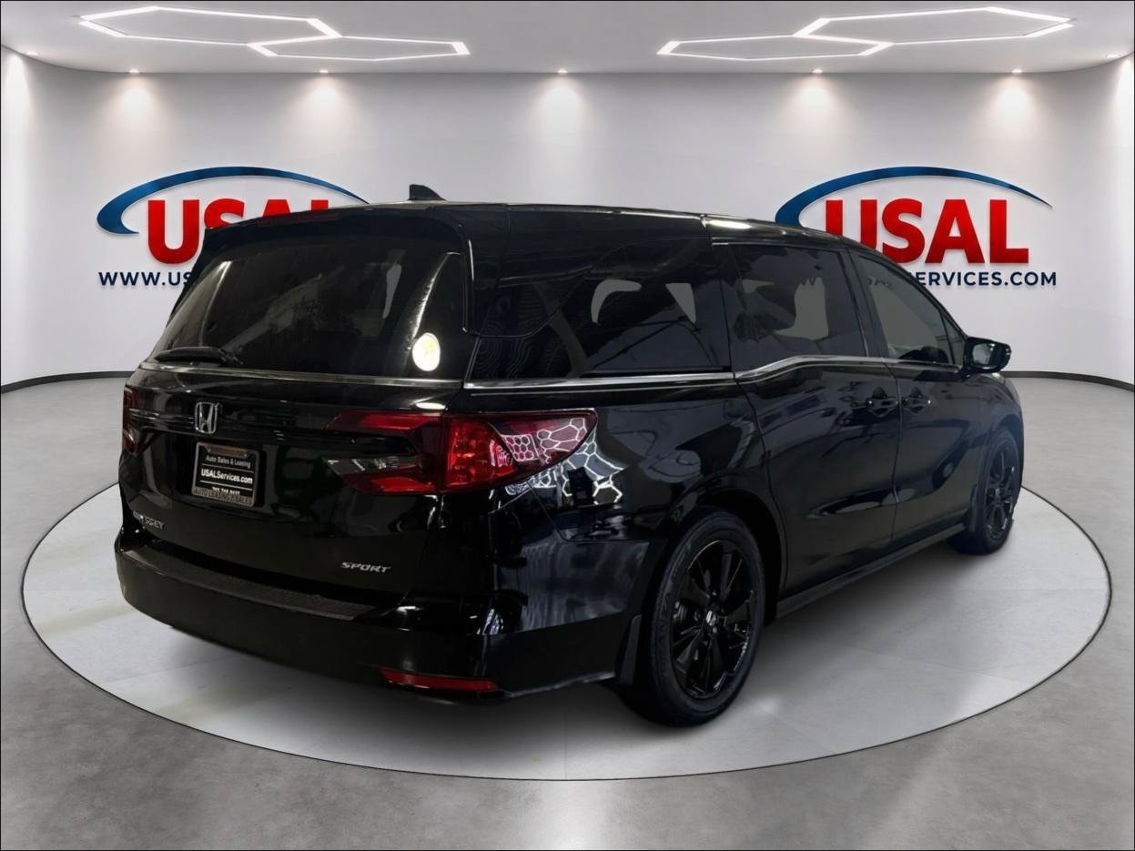 Used 2023 Honda Odyssey Sport image 5