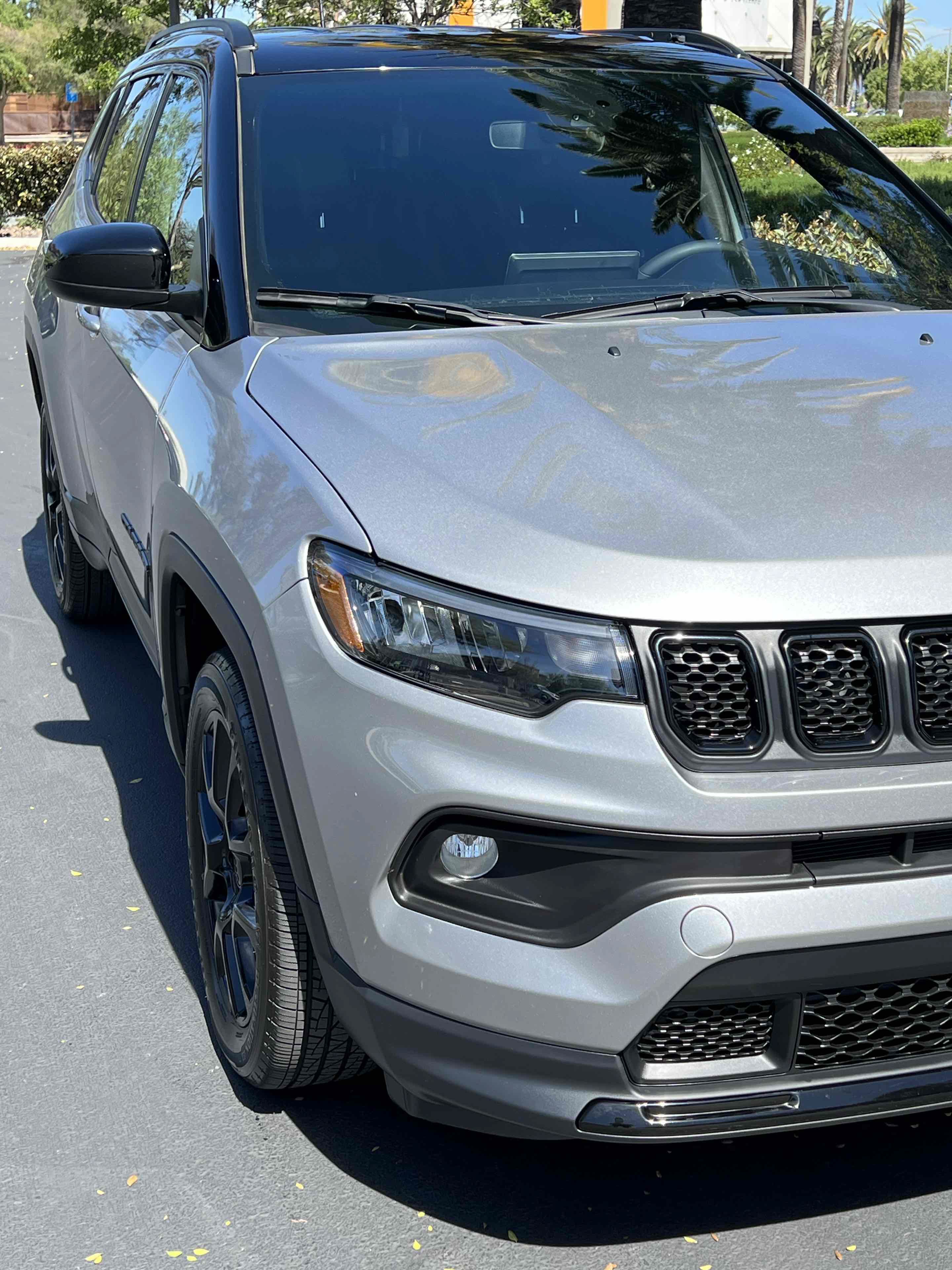 Used 2023 Jeep Compass Latitude AWD/4WD image 58
