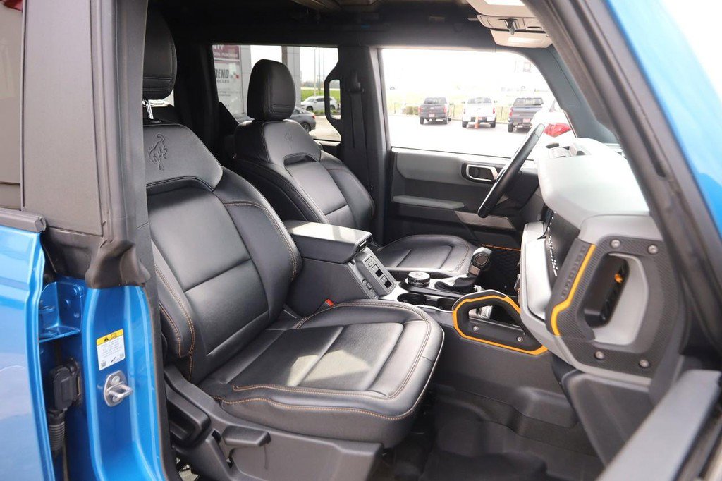 Used 2023 Ford Bronco Badlands w/ Sasquatch Package image 28
