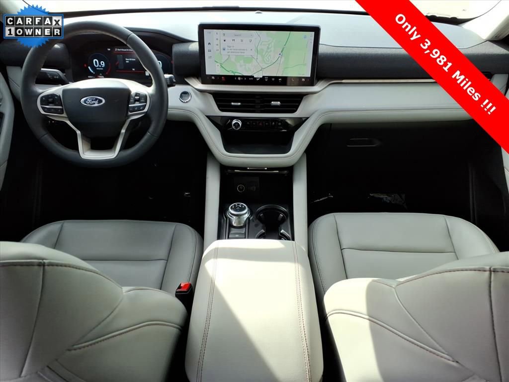 Used 2025 Ford Explorer Active w/ Active Comfort Package image 12