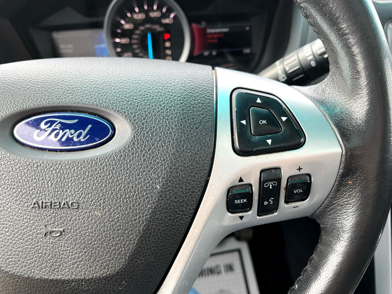 Used 2015 Ford Explorer XLT w/ Equipment Group 202A image 10