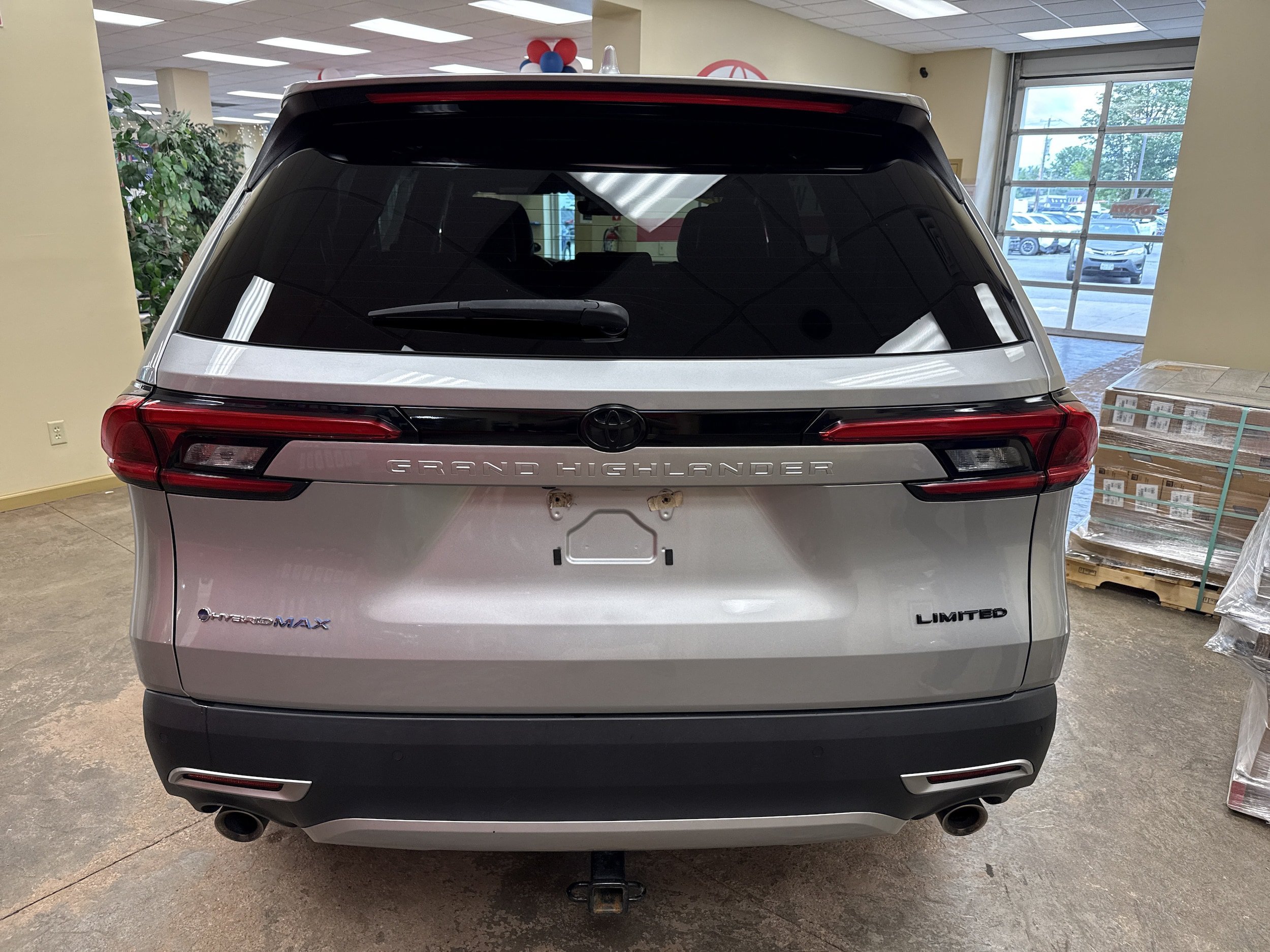 Used 2024 Toyota Grand Highlander AWD Hybrid image 11