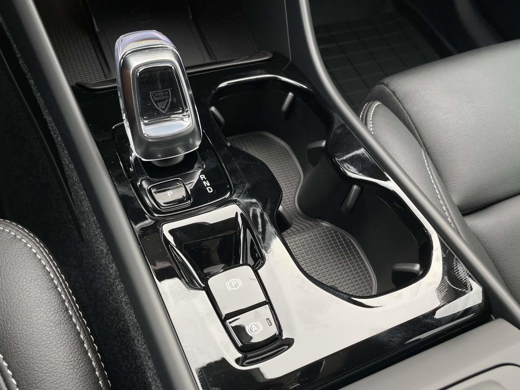New 2026 Volvo XC40 B5 Plus w/ Climate Package AWD/4WD image 21
