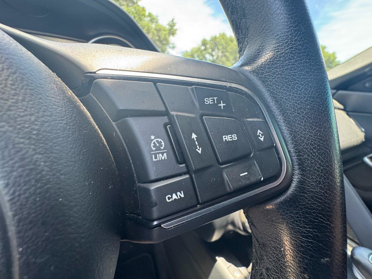 Used 2019 Jaguar E-PACE S AWD/4WD image 31