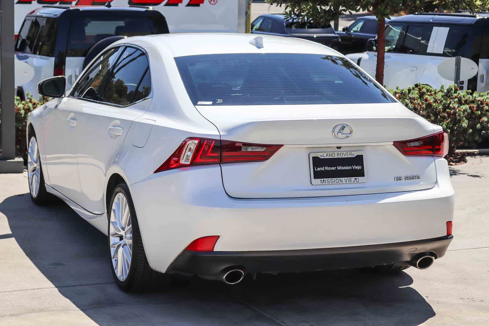Used 2014 Lexus IS 250 w/ Navigation Package RWD image 4