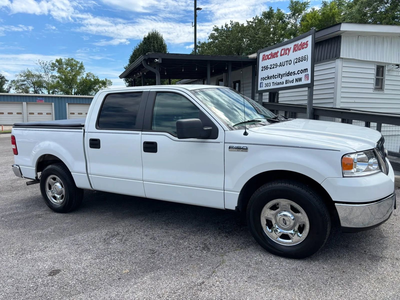 Used 2007 Ford F150 XLT RWD image 1