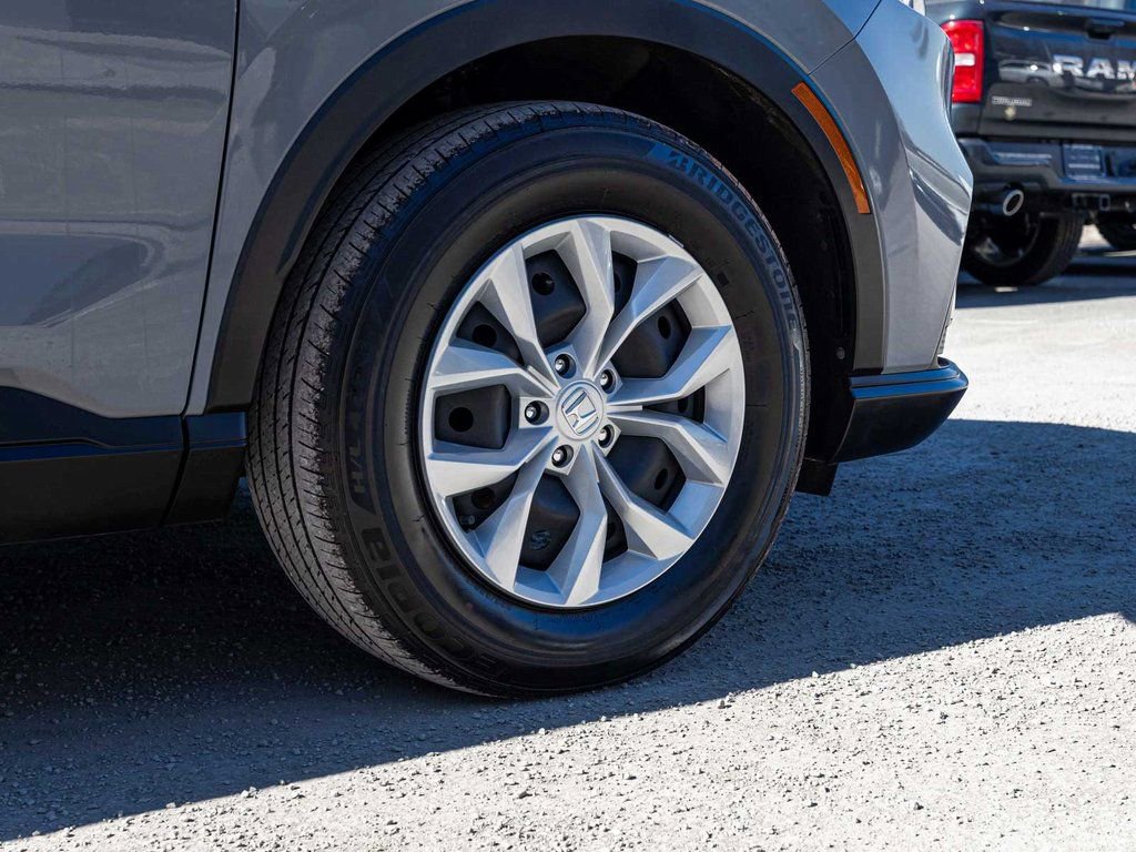 Used 2023 Honda CR-V LX image 9