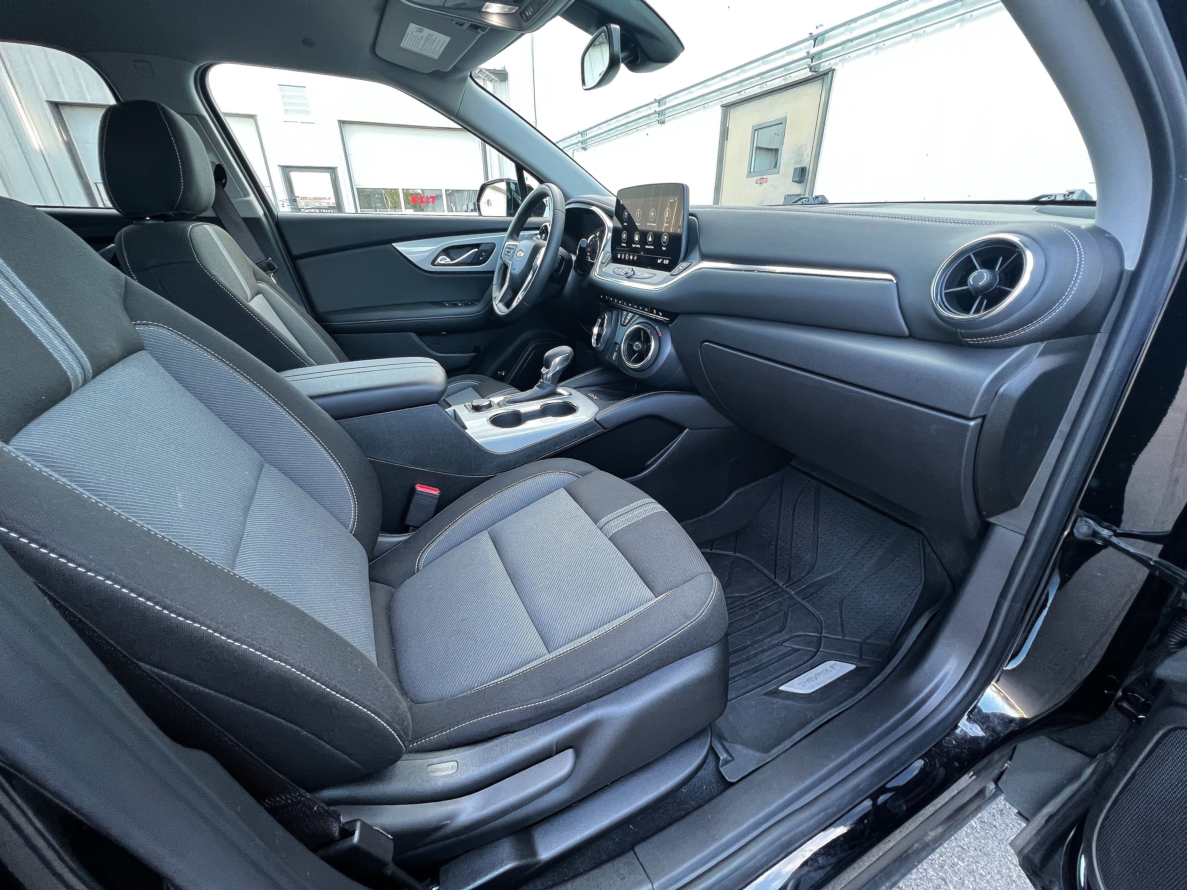 Used 2024 Chevrolet Blazer LT w/ Redline Edition image 30