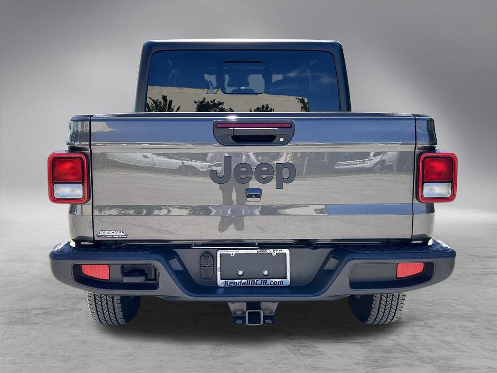 Certified 2025 Jeep Gladiator Sport AWD/4WD image 6