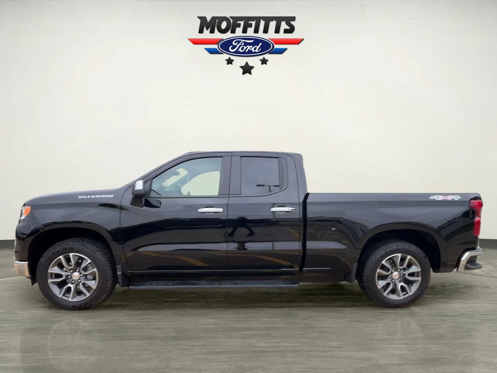 Used 2025 Chevrolet Silverado 1500 LT w/ Protection Package AWD/4WD image 2