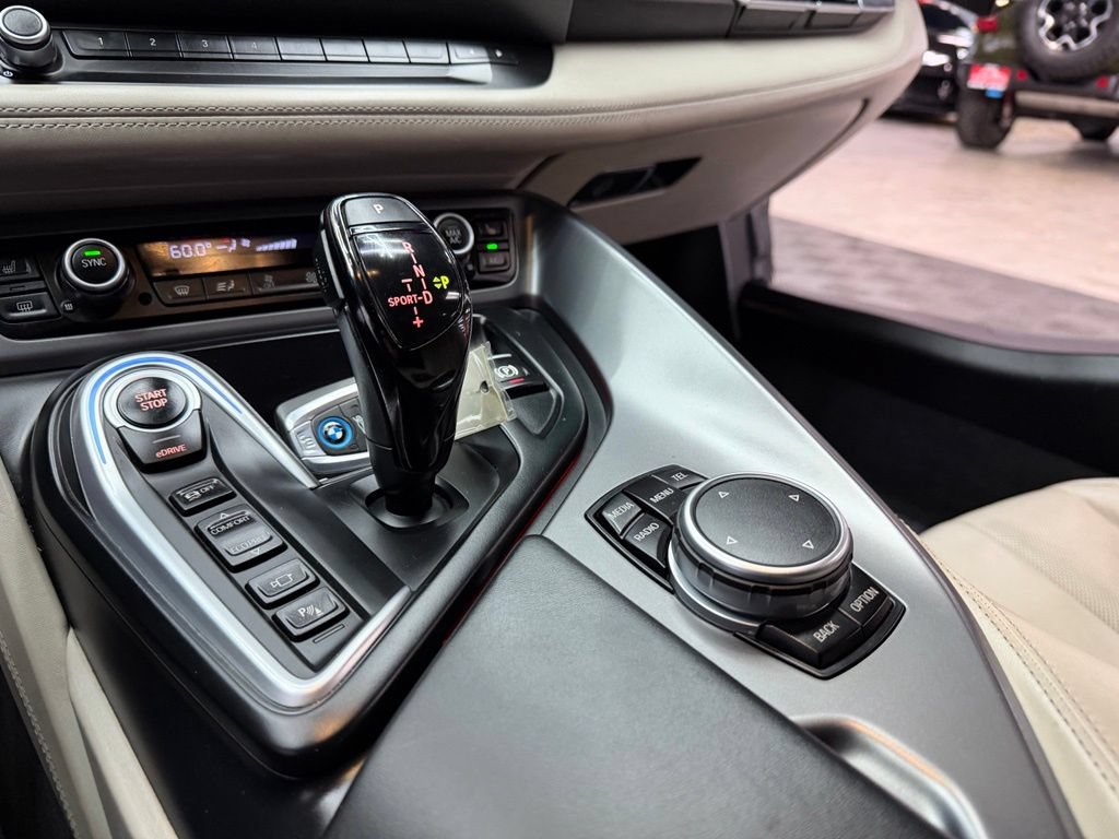 Used 2015 BMW i8 AWD/4WD image 26