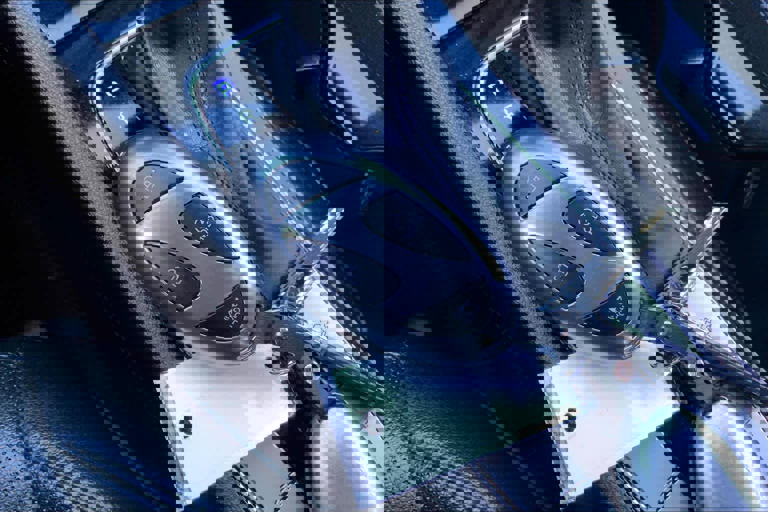 Used 2025 Hyundai Santa Cruz SEL image 15