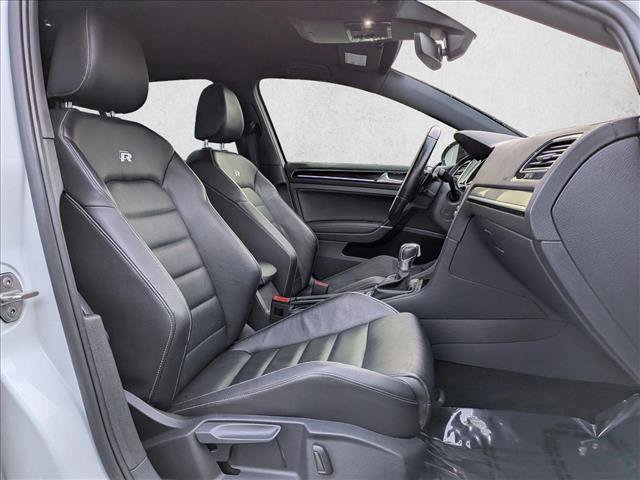 Used 2017 Volkswagen Golf R 4-Door image 21