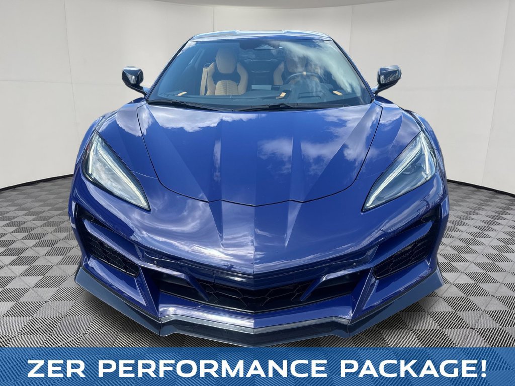 Used 2025 Chevrolet Corvette E-Ray AWD/4WD image 9