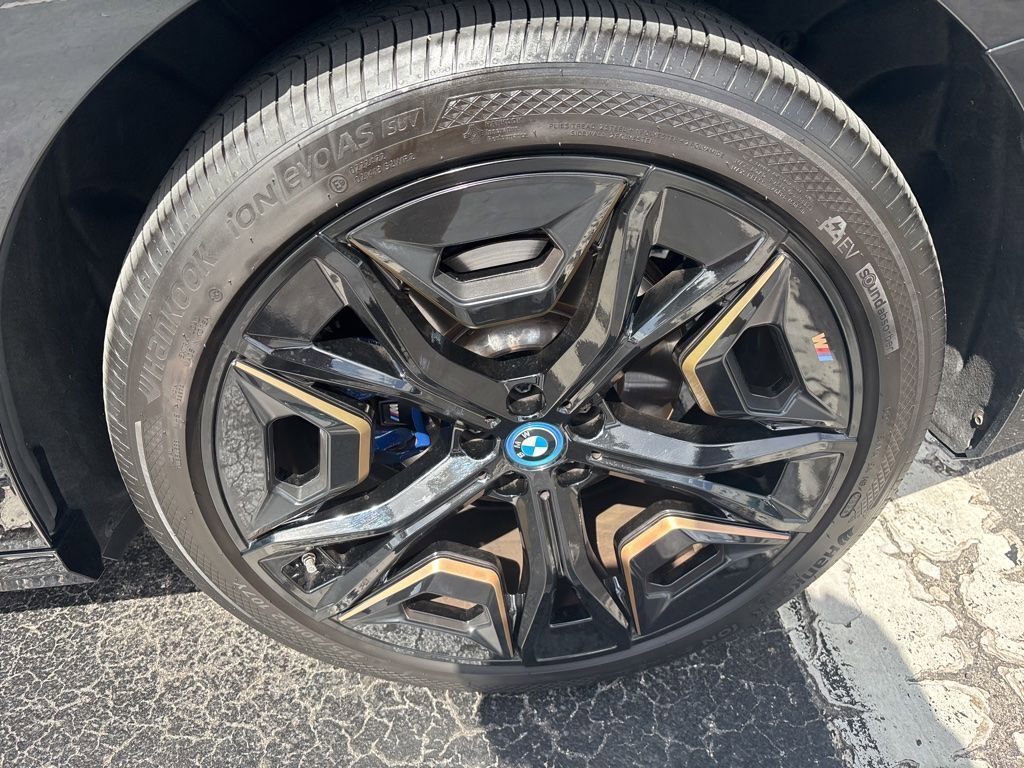 Used 2024 BMW iX M60 AWD/4WD image 7
