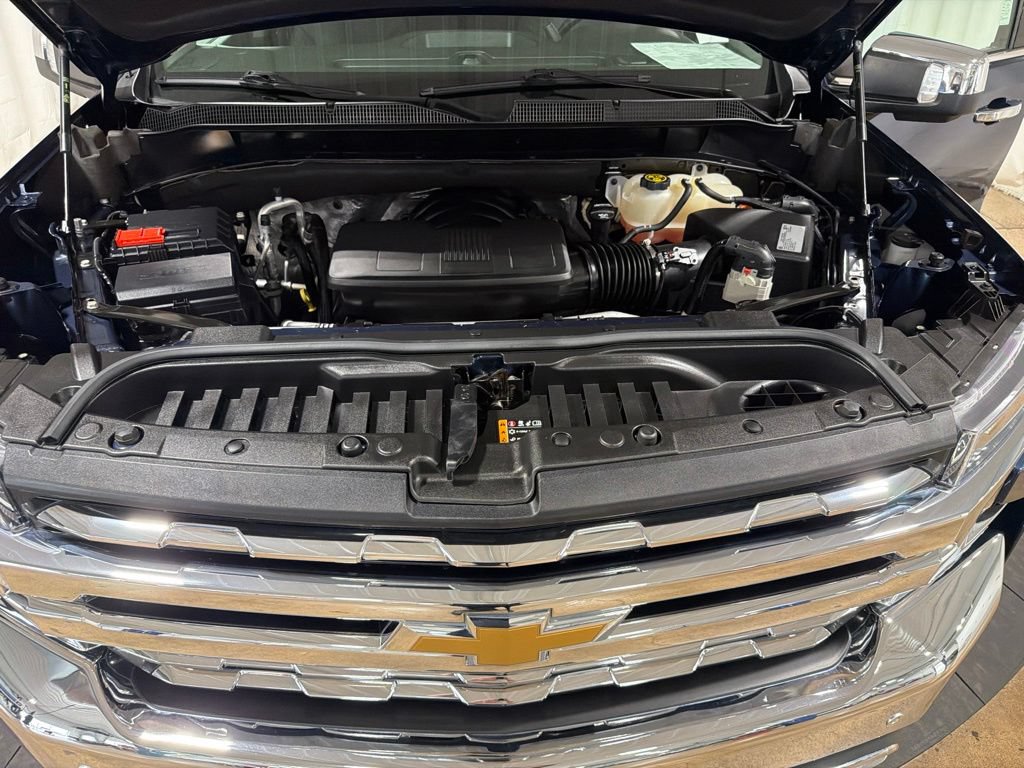 Certified 2021 Chevrolet Silverado 1500 LTZ w/ Safety Package II AWD/4WD image 41