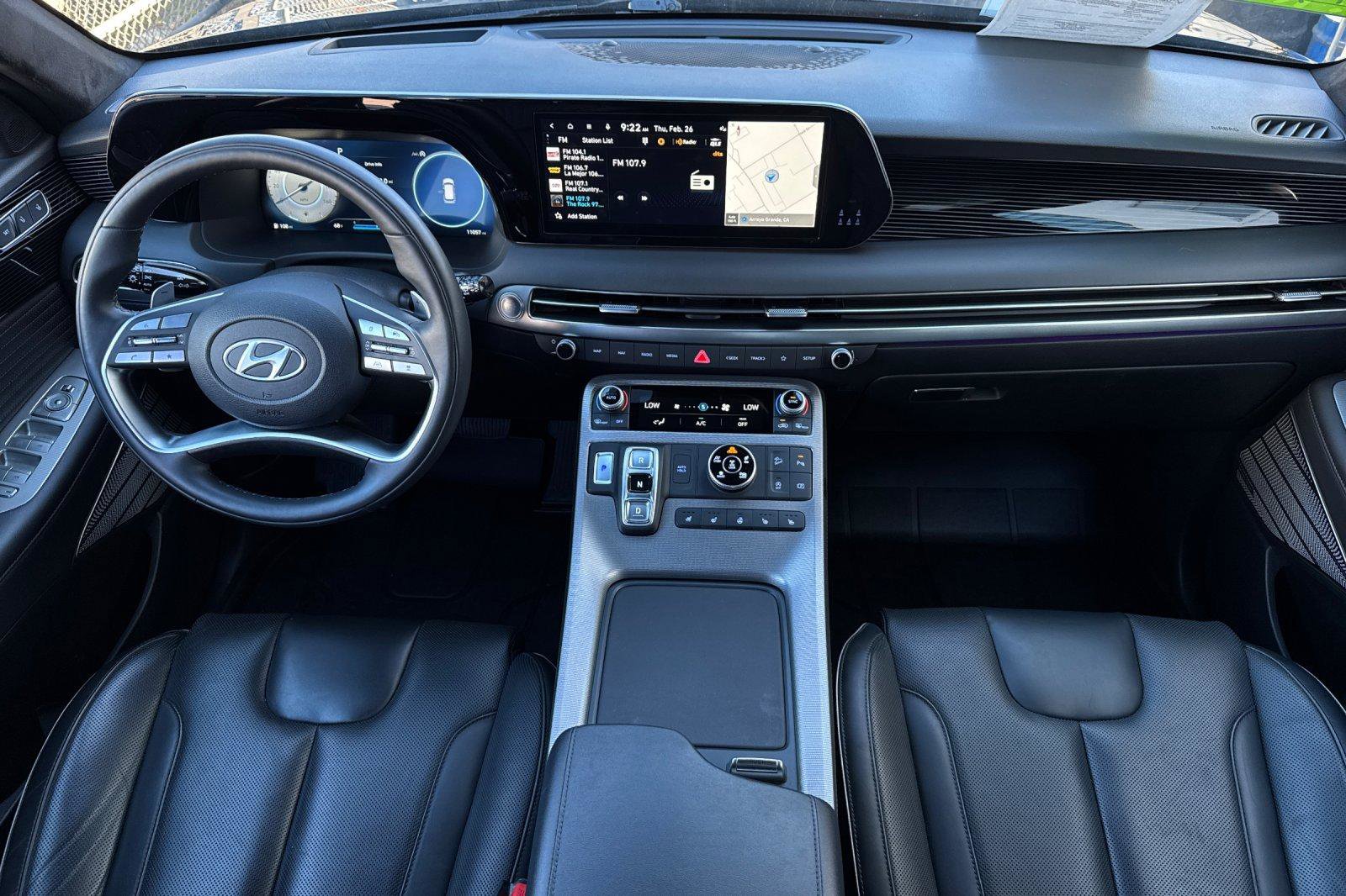 Used 2025 Hyundai Palisade Calligraphy image 15
