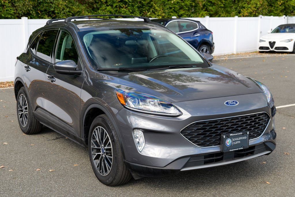 Used 2022 Ford Escape SEL w/ Technology Package image 9