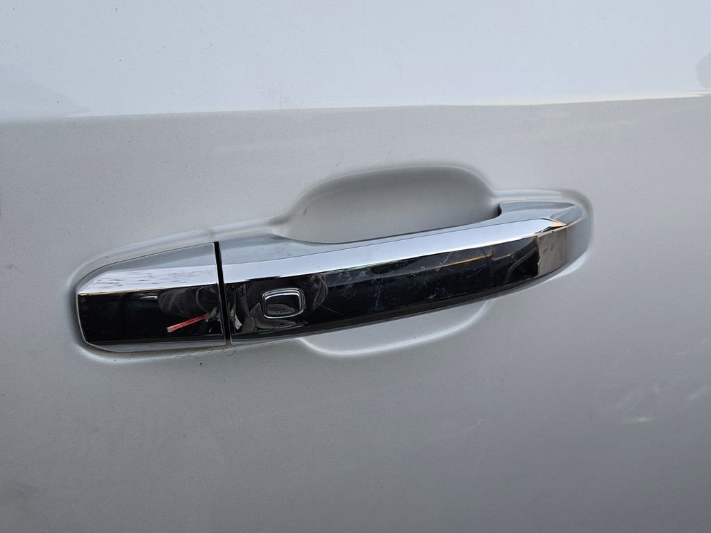 Used 2022 GMC Sierra 1500 SLT image 11