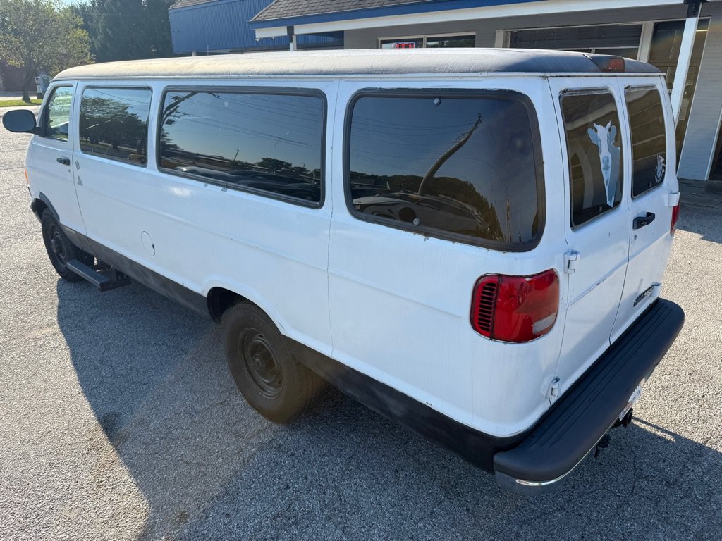Used 2002 Dodge B3500 RWD image 8