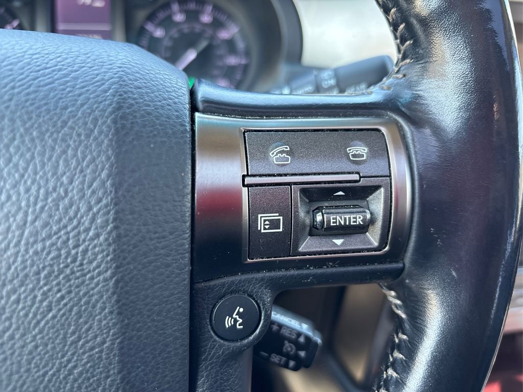 Used 2017 Lexus GX 460 Premium w/ Premium Package image 30