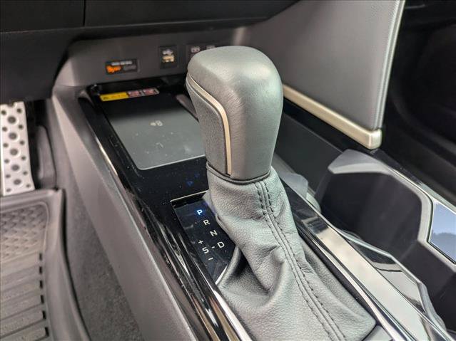 Used 2025 Toyota Camry XSE FWD image 11