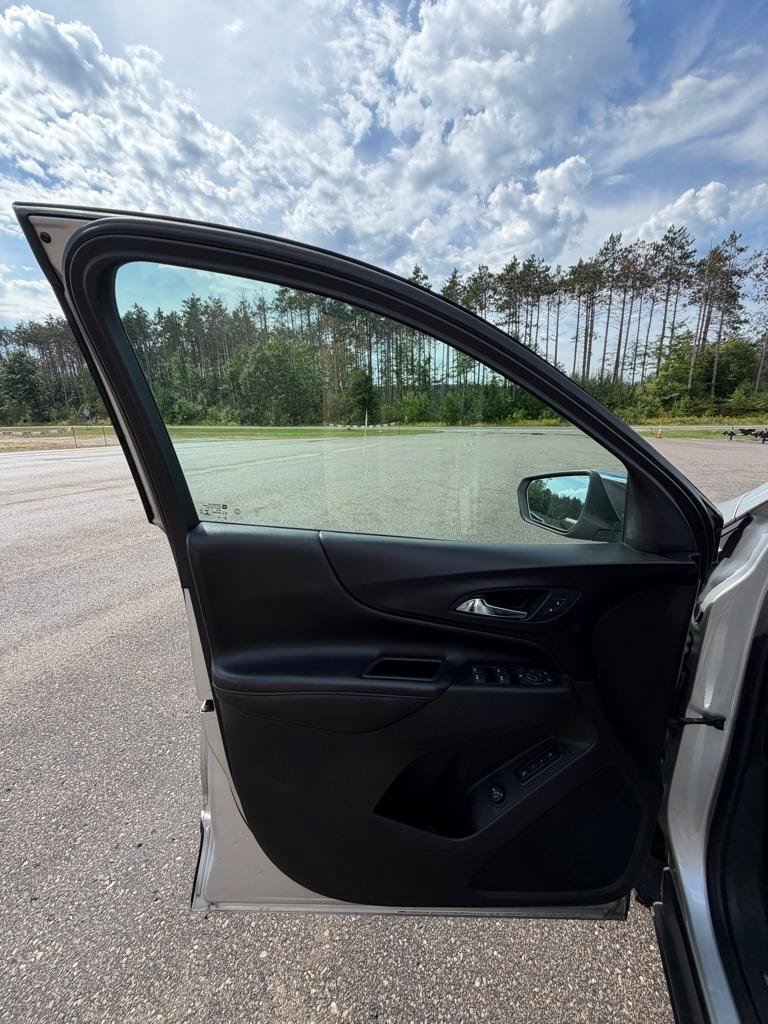 Used 2019 Chevrolet Equinox Premier AWD/4WD image 12