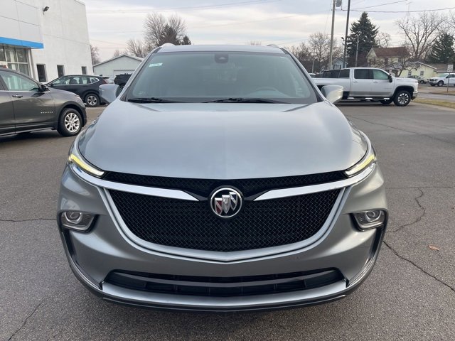 Used 2023 Buick Enclave Essence w/ Sport Touring Edition image 3